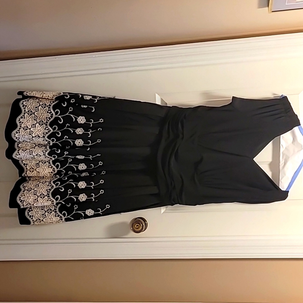SLNY Black Dress with White Floral Edging